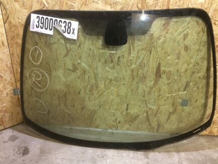72700AV715 Стекло лобовое Nissan Primera P12