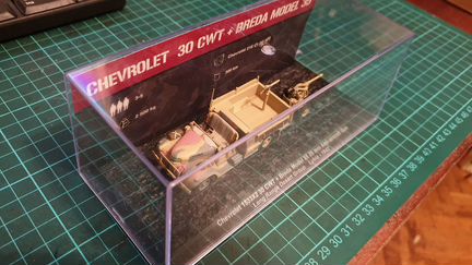 Модель автомобиля Chevrolet 30 CWT с пулемётом