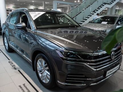 Volkswagen Touareg 3.0 AT, 2020