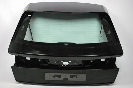 Крышка багажника в сборе на Audi Q8