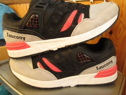 Кроссовки новые фирма,saucony