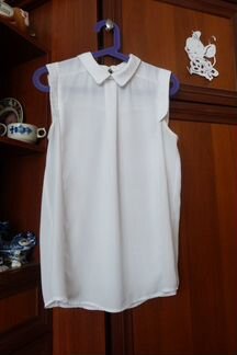 Пуловер с блузкой