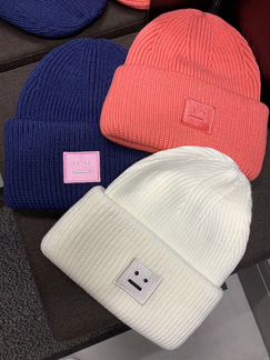 Зимняя шапка Acne