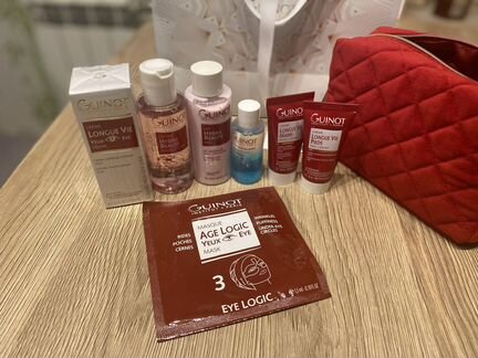 Подарочный набор уходовой косметики guinot