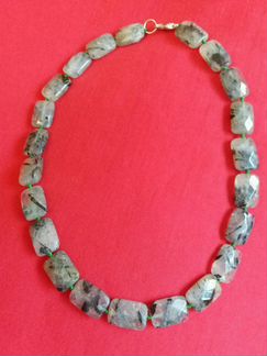 Бусы из кварца