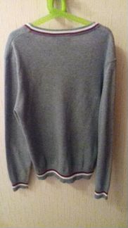 Свитер на пуговицах 152