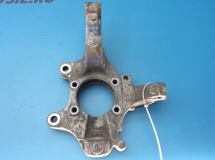 Кулак поворотный передний правый Chrysler Pacifica