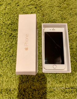 Телефон iPhone 6