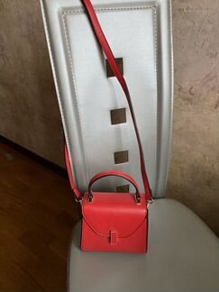 Сумка кросс боди красного цвета