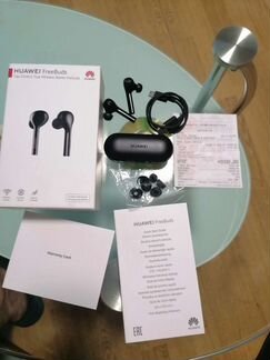 Беспроводные наушники huawei FreeBuds