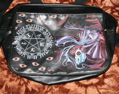 Сумка с героем аниме blood+