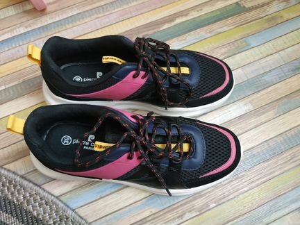 Кроссовки 39размер