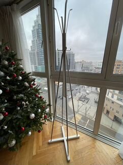 Вешалка чусиг