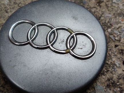Колпак литого диска Audi
