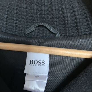 Пальто Hugo Boss 140р