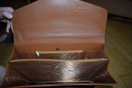 Кожаный портфель из крокодила