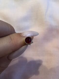 Гранатовая сережка Пандора