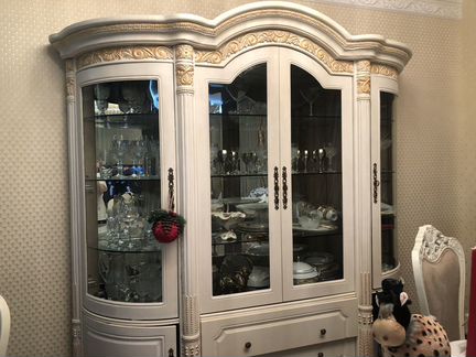 Буфеты и серванты