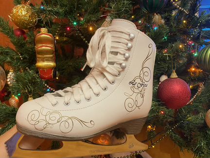 Фигурные коньки ск Le Fleur Leather р.37 кожа