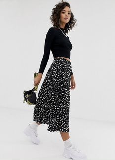 Черная юбка в горошек с плиссировкой Na-kd