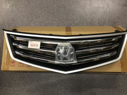 Решетка радиатора Honda Accord 8 (Всборе)