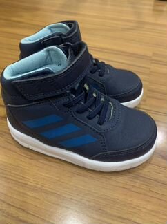 Кроссовки adidas