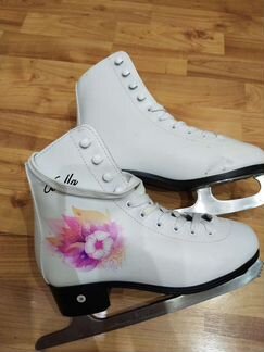 Коньки женские 36 р
