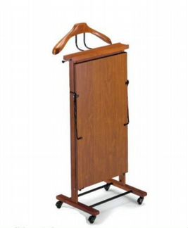 Напольная вешалка из массива вишни на колесиках с
