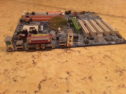 Материнская плата