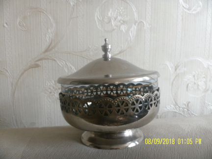 Винтажная сахарница