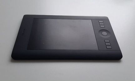 Графический планшет Wacom Intuos Pro Small PTH-451