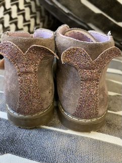 Ботинки демисезонные для девочки 22 размер