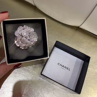 Брошь Chanel новая