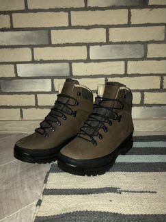 Зимние ботинки 