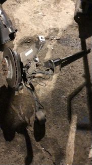 Передний поворотный кулак Range Rover Vogue Sport