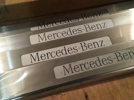 Накладки порога W220 длин.база с подсв.B66890048