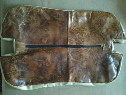 Подушка кожаная