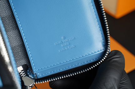 Кошелёк Louis Vuitton