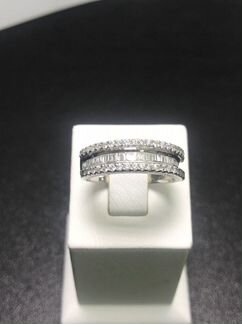 Золотое кольцо с бриллиантом 17 размер