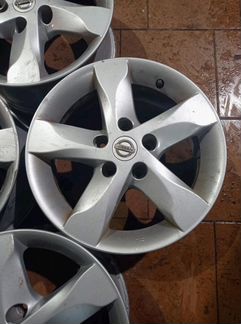 Диски бу оригинал R16 LU на Nissan