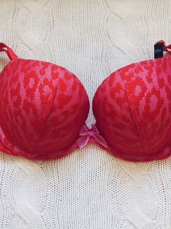 Бюстгальтер пуш-ап Victoria’s Secret р-р 32d Новый