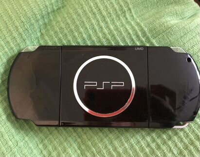 Sony PSP с чехлом+диски в подарок
