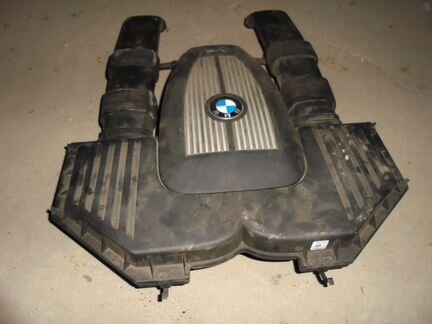 Корпус воздушного фильтра бмв Е70 в сборе