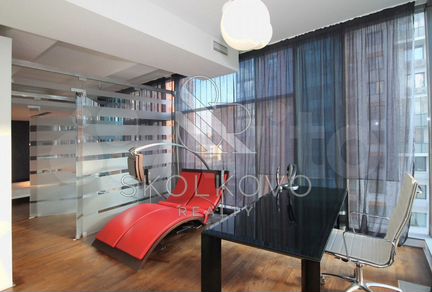 4-к квартира, 169 м², 4/10 эт.