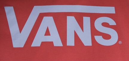Футболка Vans