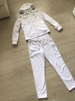 Костюм спортивный