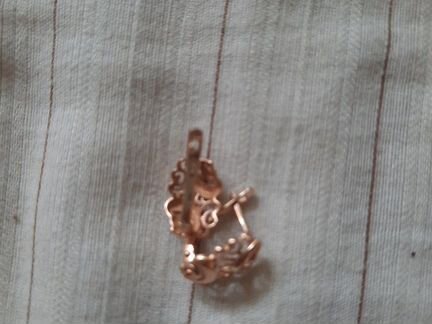 Золотые серьги