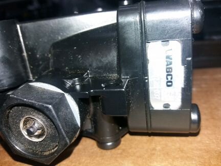 Клапан электромагнитный ecas Volvo