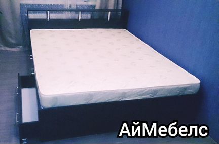 Кровать с матрасом