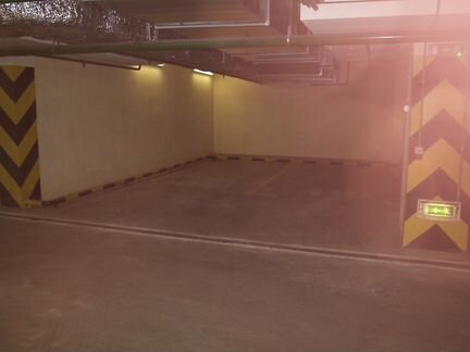 Машиноместо, 15 м²